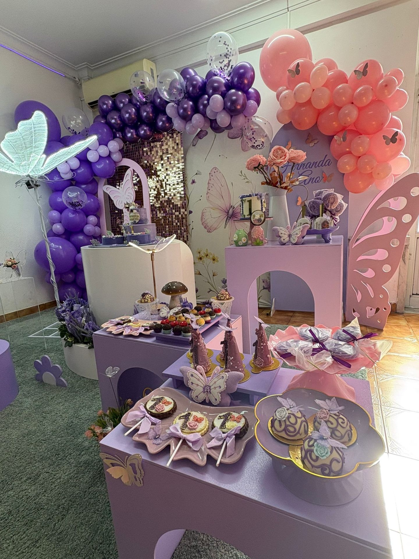 Decoração de festa com Borboletas Encantadas no Castelo Kids, Castelo Branco